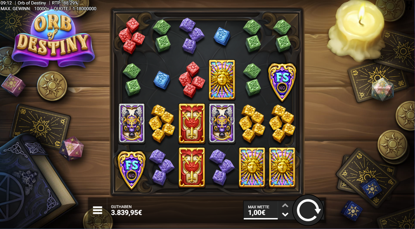 Orb-of-Destiny-Slot mit farbigen W&uuml;rfeln, Tarotkarten, FS‑Amulett und goldenen Symbolen.