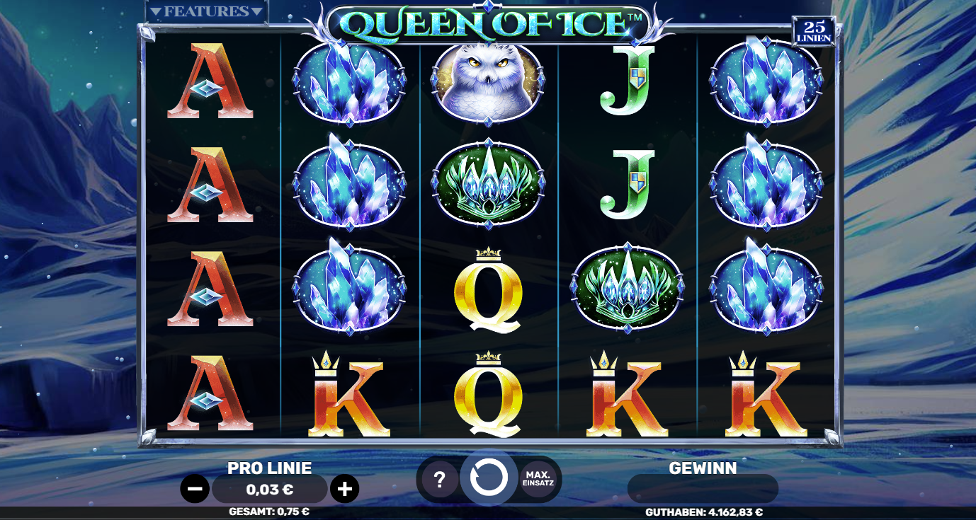 Queen-of-Ice-Slot mit Eiskristallen, Eulen‑Symbol, Lotusbl&uuml;te und Kartenwerten.