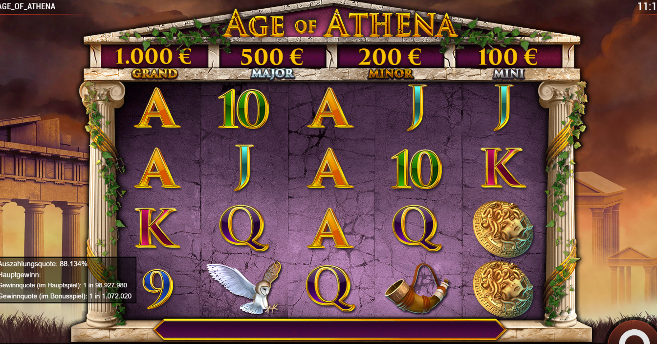 Age-of-Athena-Slot mit A,K,Q,J, Zahlen, Eule, Trinkhorn und Medusa-M&uuml;nzen.