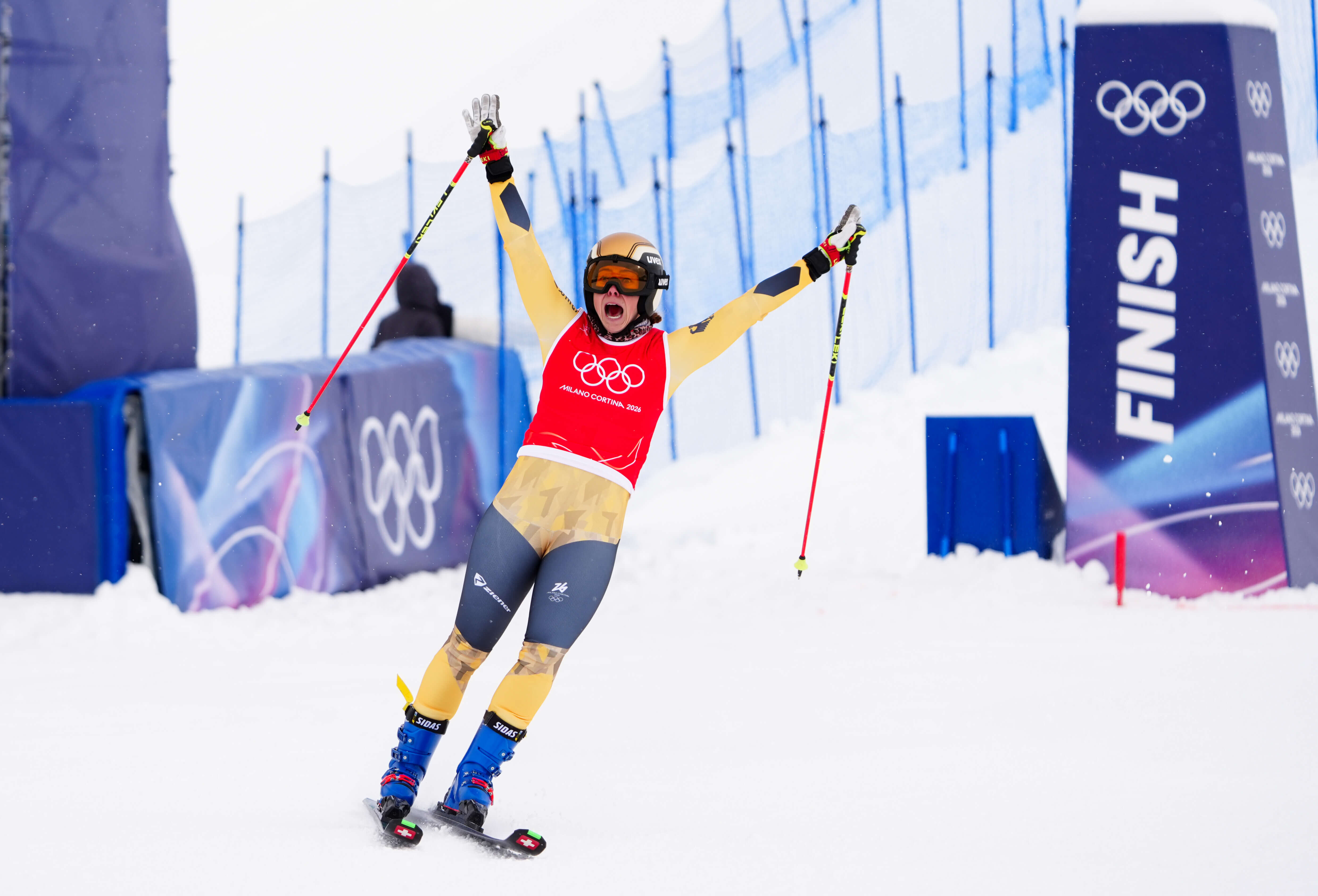 Daniela Maier in der Ziellinie am jubeln