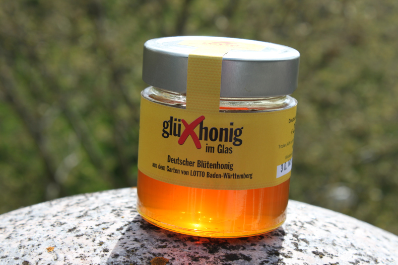glüXhonig von den Lotto-Bienen.