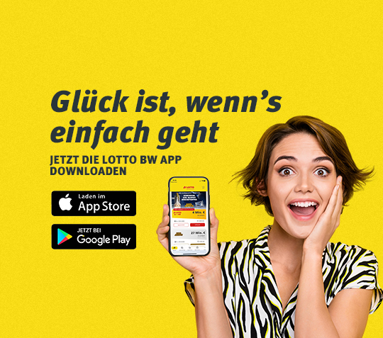 Frau zeigt LOTTO BW App mit Slogan und App-Logos.